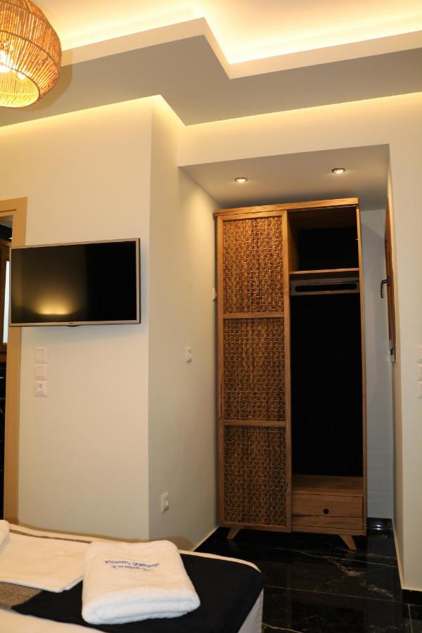Angelica'S Deluxe Rooms In Adamas Exterior foto