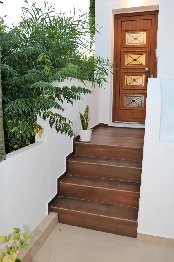 Angelica'S Deluxe Rooms In Adamas Exterior foto