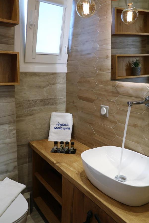 Angelica'S Deluxe Rooms In Adamas Exterior foto